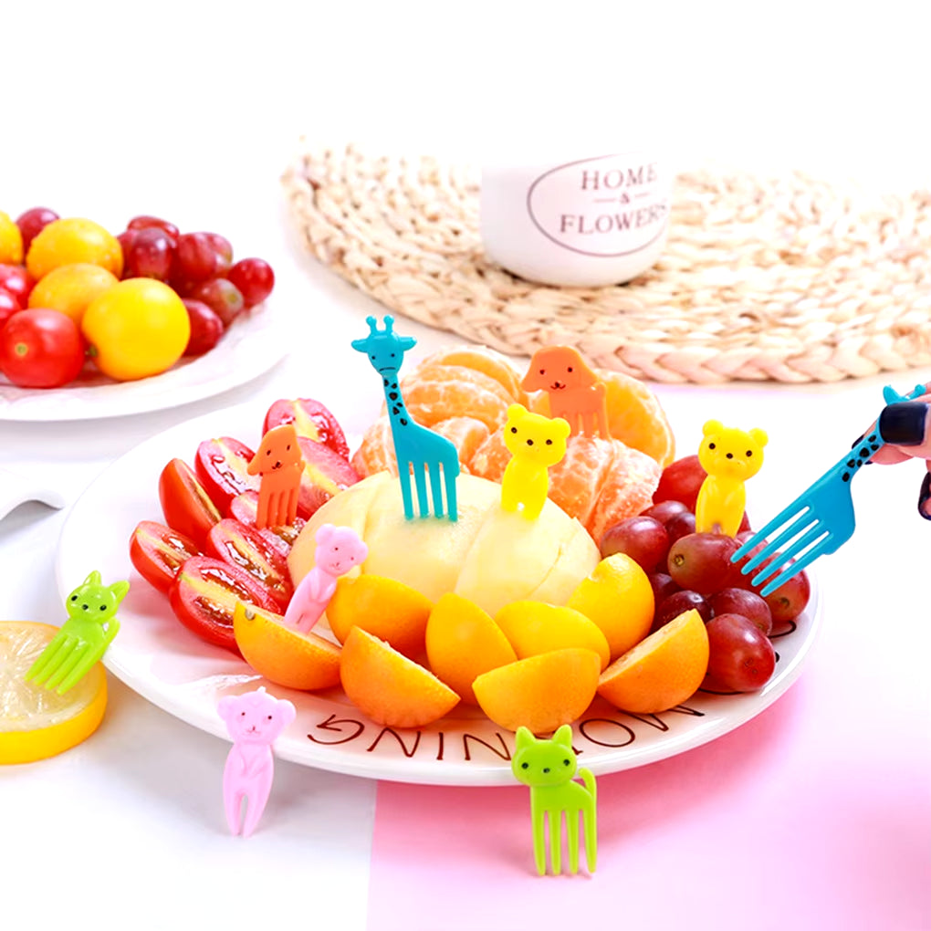 10Pcs Animal Farm Fruit Fork Mini Cartoon Children Snack Cake Dessert Food Pick Toothpick Bento Lunches Party Decor Random Color.